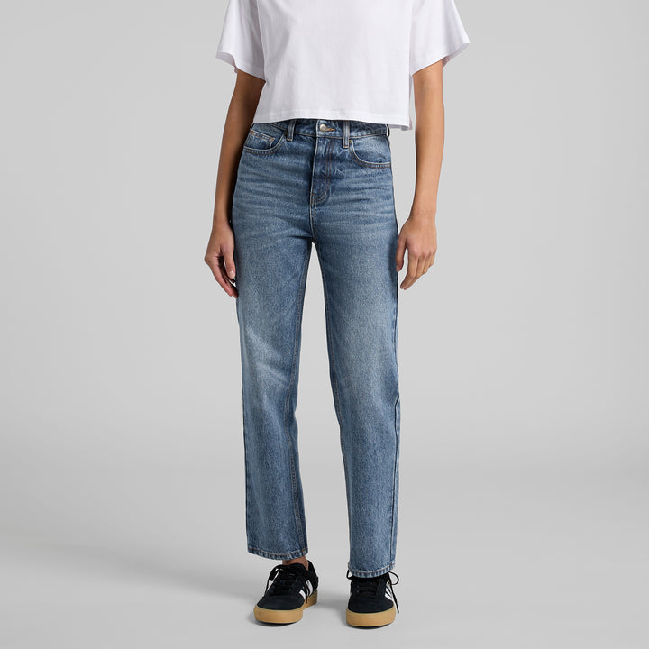Wo's Straight Jeans